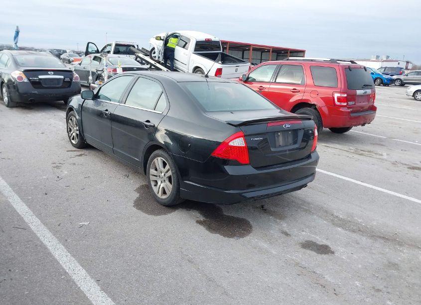 Photo 3 of 2010 Ford Fusion SE (VIN 3FAHP0HAXAR427690)