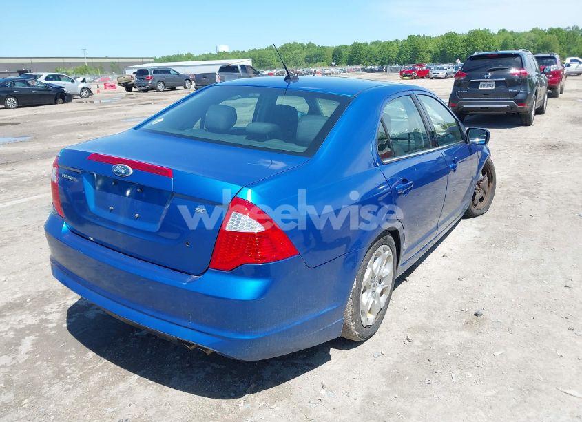 Photo 4 of 2011 Ford Fusion SE (VIN 3FAHP0HAXBR120134)