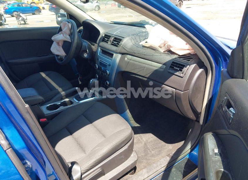 Photo 5 of 2011 Ford Fusion SE (VIN 3FAHP0HAXBR120134)