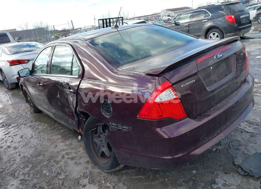 Photo 3 of 2011 Ford Fusion SE (VIN 3FAHP0HAXBR120215)