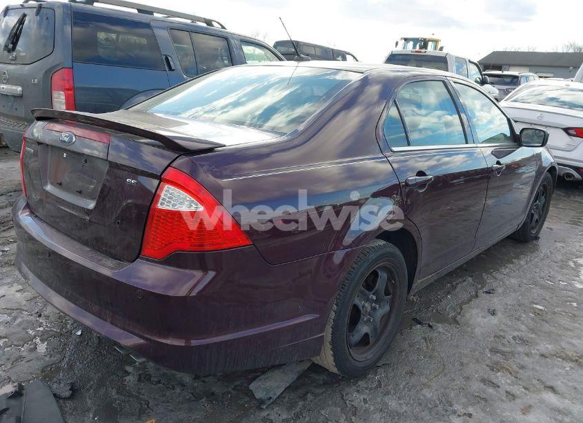 Photo 4 of 2011 Ford Fusion SE (VIN 3FAHP0HAXBR120215)
