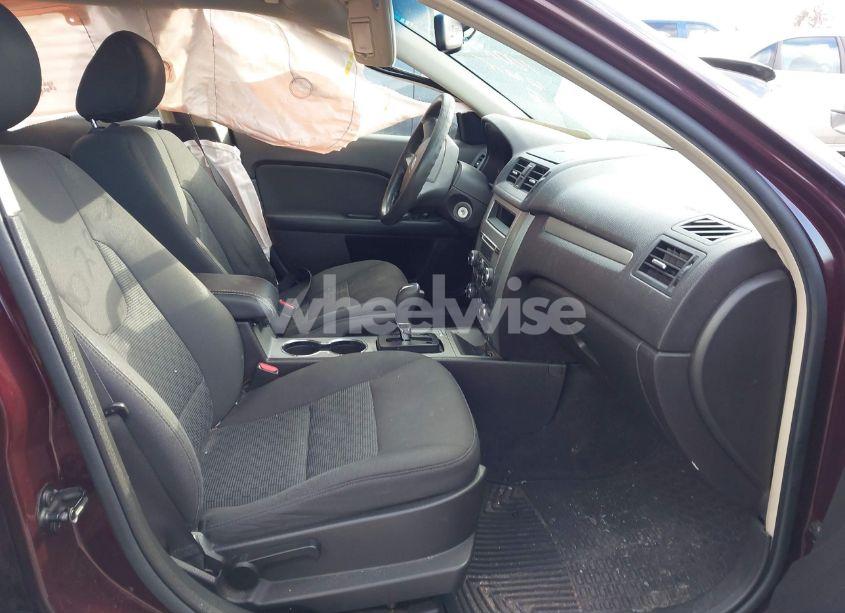 Photo 5 of 2011 Ford Fusion SE (VIN 3FAHP0HAXBR120215)