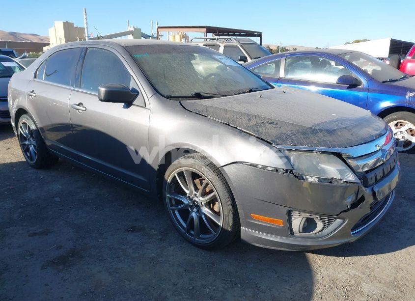 2011 Ford Fusion SE (VIN 3FAHP0HAXBR156969) main photo