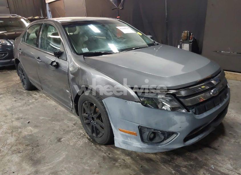 2011 Ford Fusion SE (VIN 3FAHP0HAXBR176204) main photo