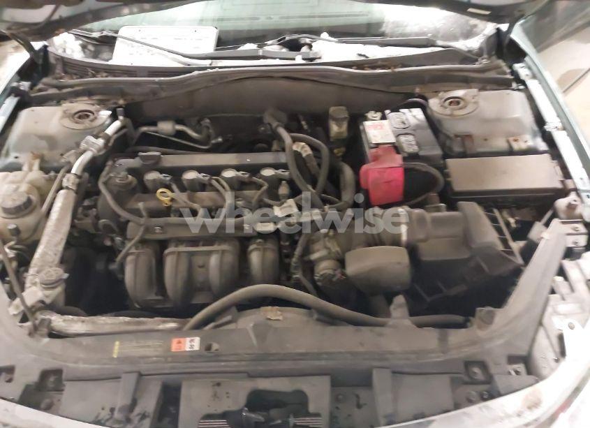 Photo 10 of 2011 Ford Fusion SE (VIN 3FAHP0HAXBR208956)