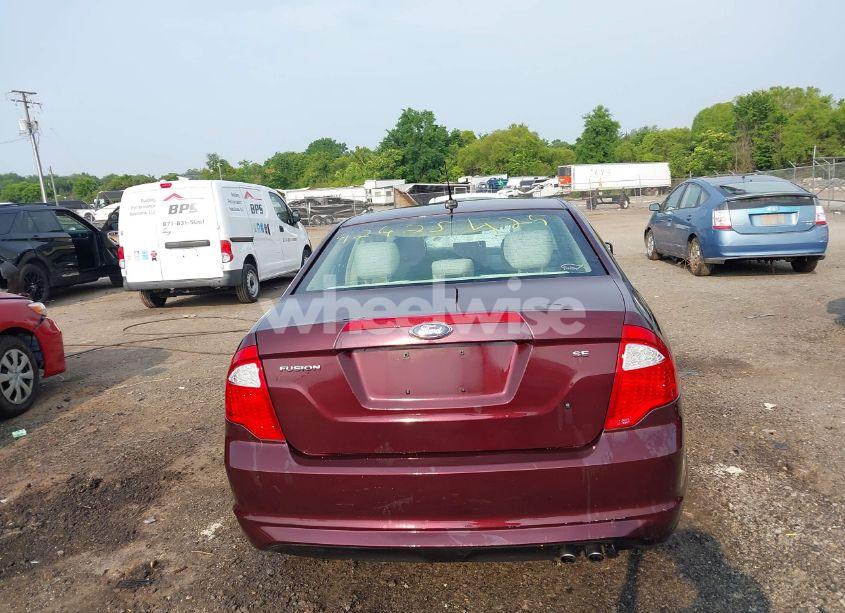 Photo 17 of 2011 Ford Fusion SE (VIN 3FAHP0HAXBR240760)