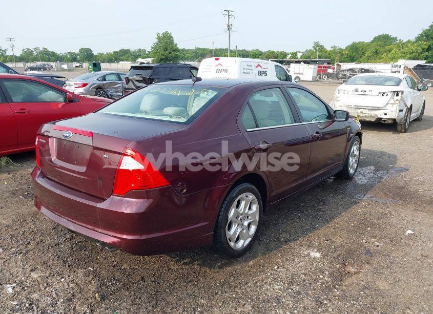 Photo 4 of 2011 Ford Fusion SE (VIN 3FAHP0HAXBR240760)