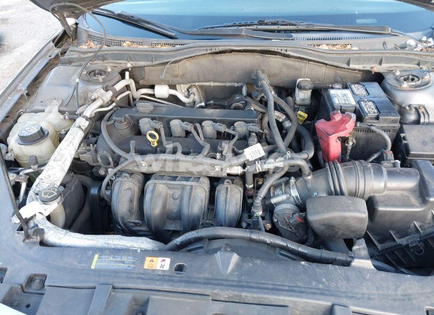 Photo 10 of 2011 Ford Fusion SE (VIN 3FAHP0HAXBR249541)