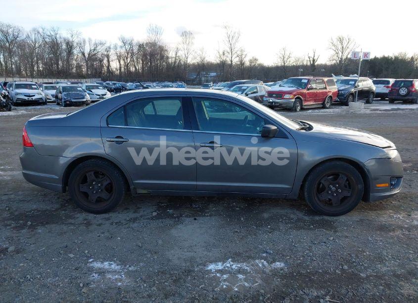 Photo 13 of 2011 Ford Fusion SE (VIN 3FAHP0HAXBR249541)