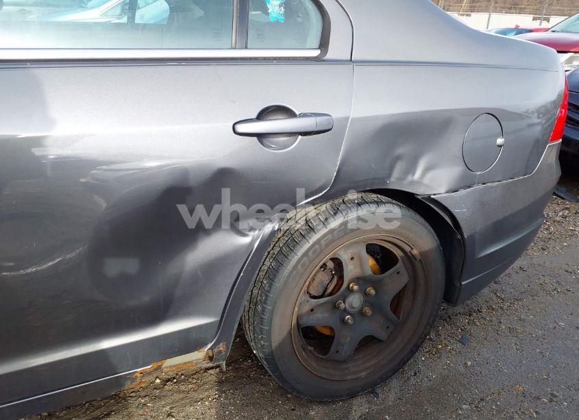 Photo 18 of 2011 Ford Fusion SE (VIN 3FAHP0HAXBR249541)