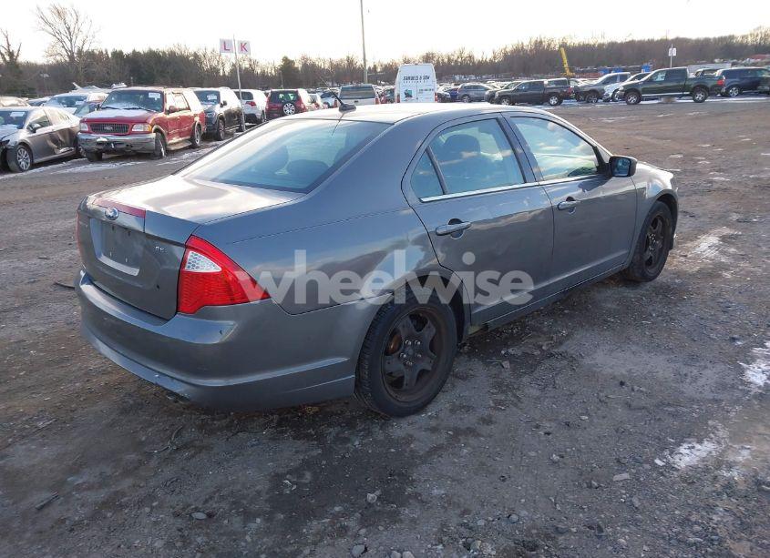 Photo 4 of 2011 Ford Fusion SE (VIN 3FAHP0HAXBR249541)