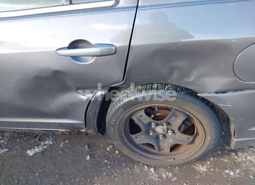 Photo 6 of 2011 Ford Fusion SE (VIN 3FAHP0HAXBR249541)