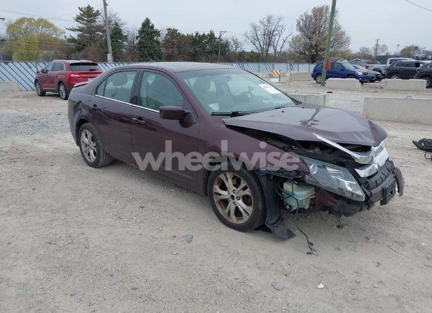 2011 Ford Fusion SE (VIN 3FAHP0HAXBR250950) main photo