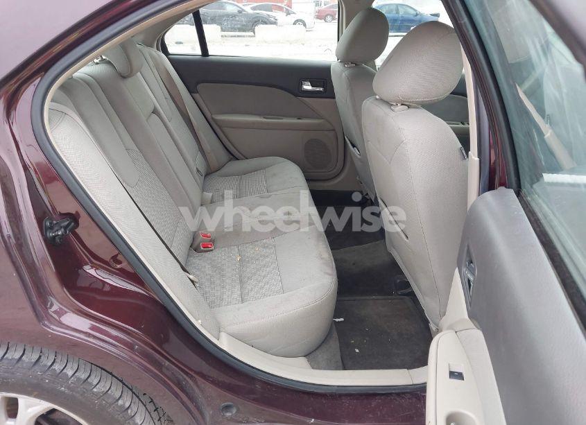 Photo 8 of 2011 Ford Fusion SE (VIN 3FAHP0HAXBR250950)