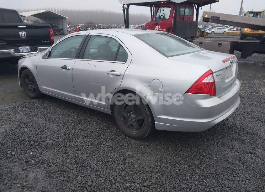 Photo 3 of 2011 Ford Fusion SE (VIN 3FAHP0HAXBR269711)