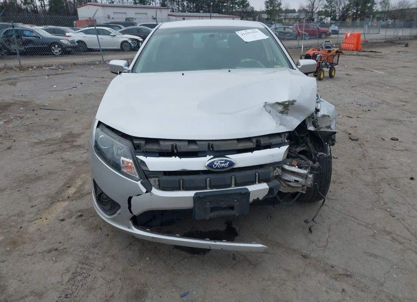 Photo 12 of 2011 Ford Fusion SE (VIN 3FAHP0HAXBR310919)
