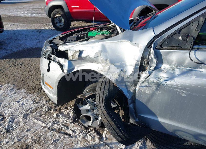 Photo 6 of 2011 Ford Fusion SE (VIN 3FAHP0HAXBR314789)