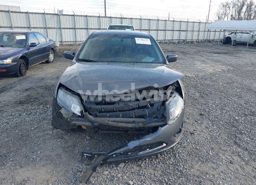 Photo 12 of 2011 Ford Fusion SE (VIN 3FAHP0HAXBR318440)