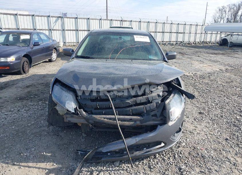 Photo 6 of 2011 Ford Fusion SE (VIN 3FAHP0HAXBR318440)