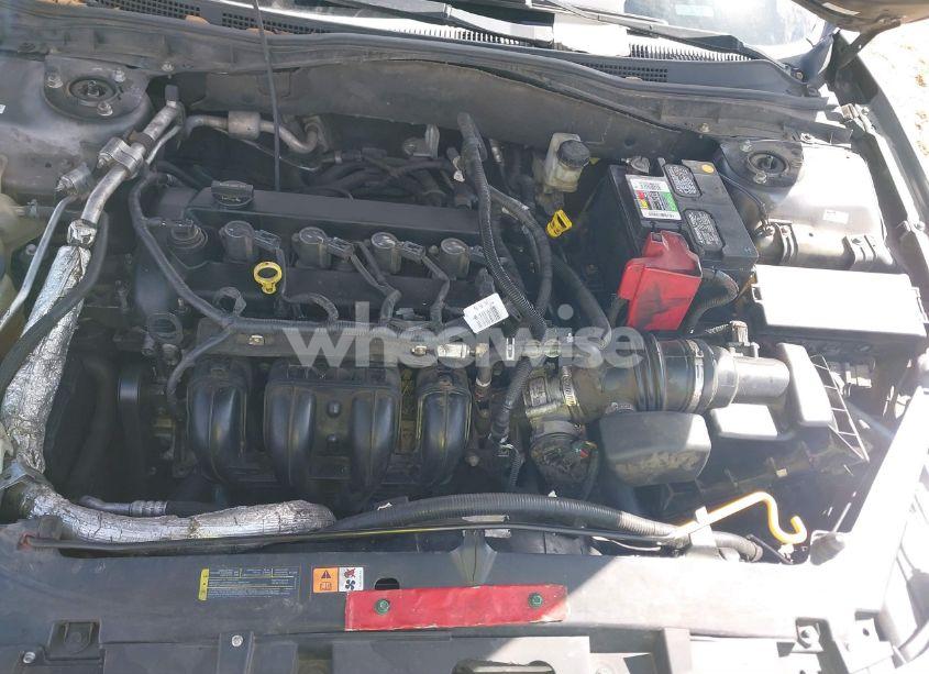 Photo 10 of 2011 Ford Fusion SE (VIN 3FAHP0HAXBR327266)