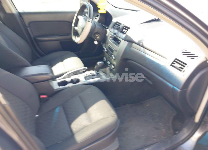 Photo 5 of 2011 Ford Fusion SE (VIN 3FAHP0HAXBR327266)