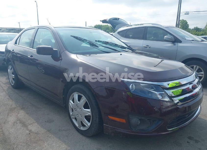 2011 Ford Fusion SE (VIN 3FAHP0HAXBR328174) main photo