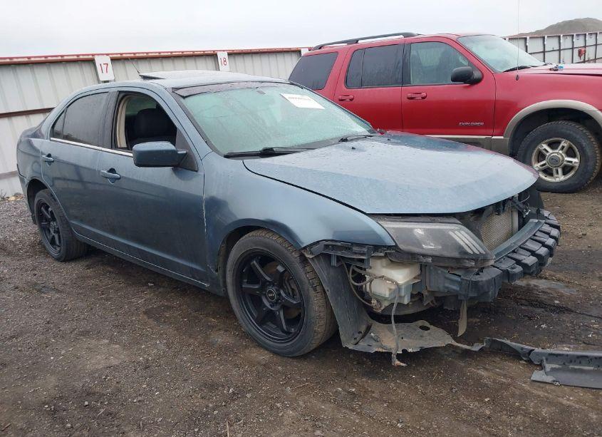 2011 Ford Fusion SE (VIN 3FAHP0HAXBR343631) main photo