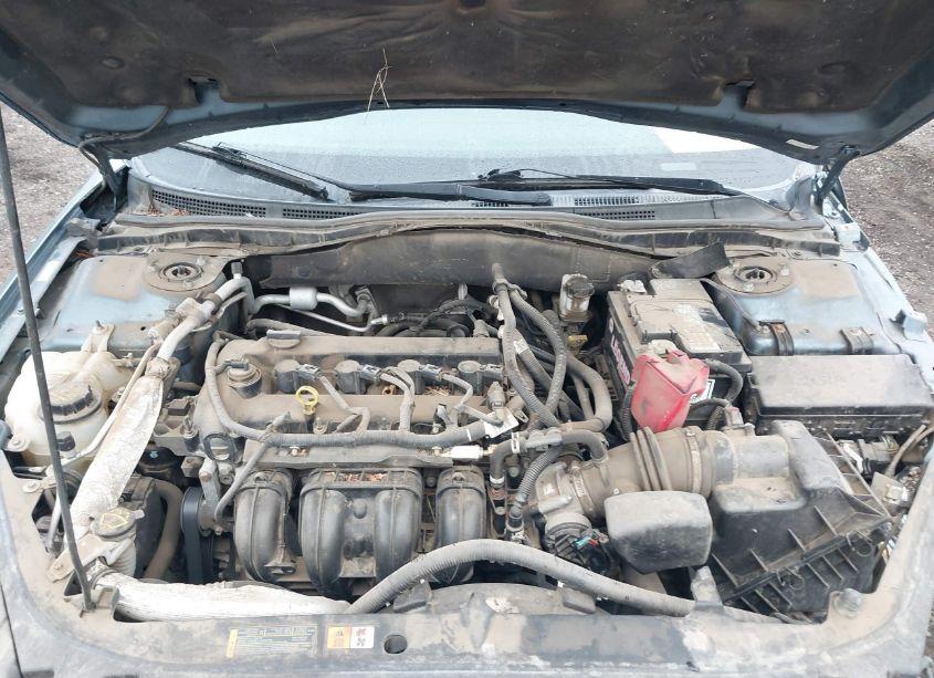 Photo 10 of 2011 Ford Fusion SE (VIN 3FAHP0HAXBR343631)