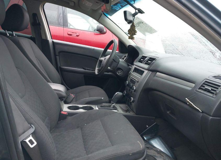 Photo 5 of 2011 Ford Fusion SE (VIN 3FAHP0HAXBR343631)
