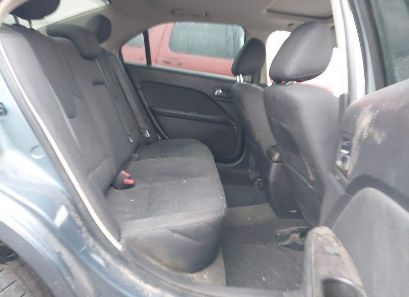 Photo 8 of 2011 Ford Fusion SE (VIN 3FAHP0HAXBR343631)