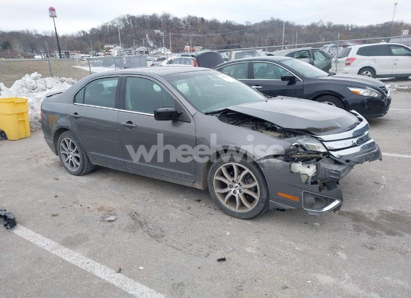 2012 Ford Fusion SE (VIN 3FAHP0HAXCR118921) main photo