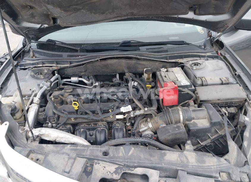 Photo 10 of 2012 Ford Fusion SE (VIN 3FAHP0HAXCR118921)