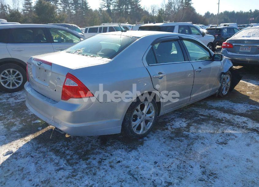 Photo 4 of 2012 Ford Fusion SE (VIN 3FAHP0HAXCR195949)