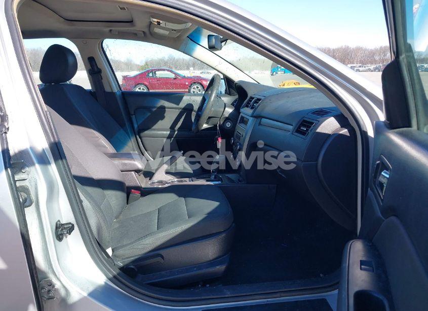 Photo 5 of 2012 Ford Fusion SE (VIN 3FAHP0HAXCR222521)