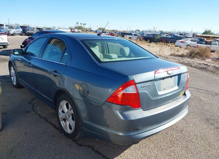 Photo 3 of 2012 Ford Fusion SE (VIN 3FAHP0HAXCR239366)