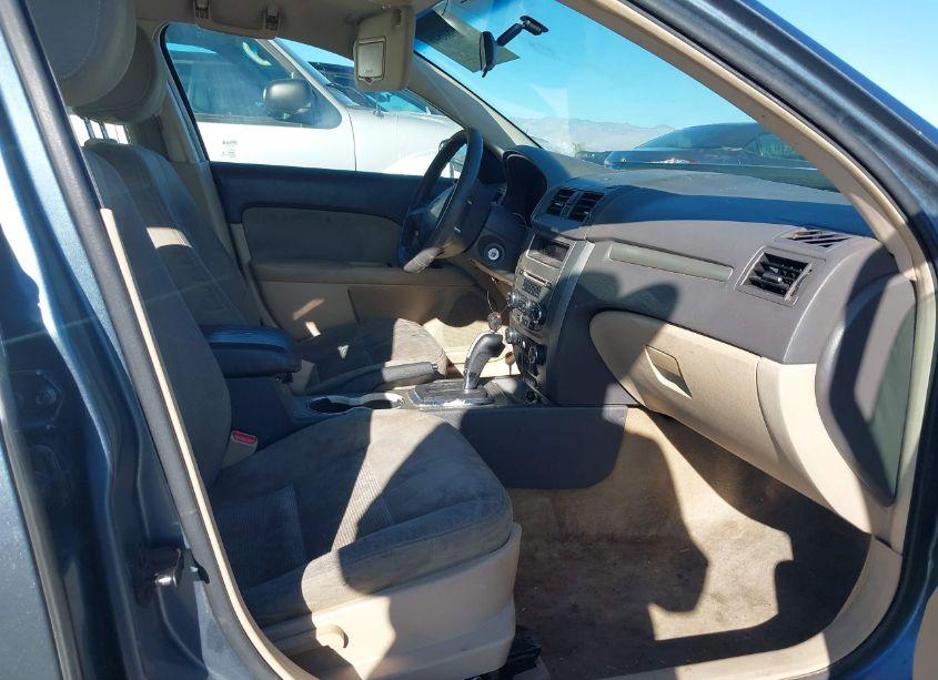 Photo 5 of 2012 Ford Fusion SE (VIN 3FAHP0HAXCR239366)