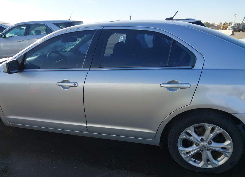 Photo 14 of 2012 Ford Fusion SE (VIN 3FAHP0HAXCR246818)