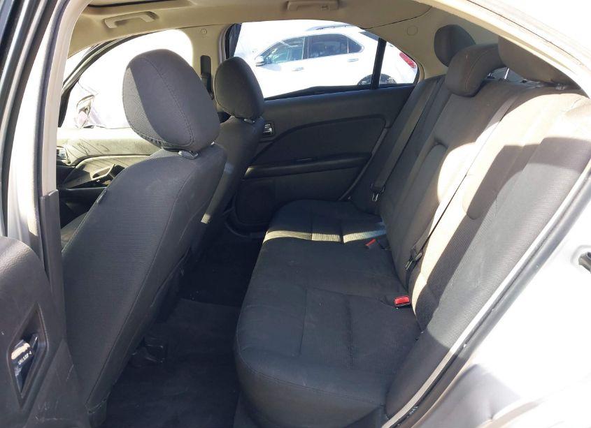 Photo 8 of 2012 Ford Fusion SE (VIN 3FAHP0HAXCR246818)