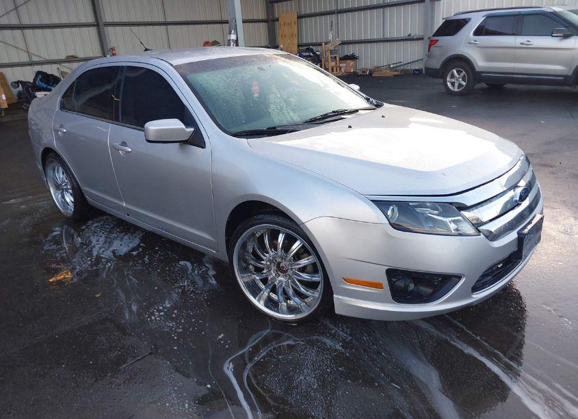 2012 Ford Fusion SE (VIN 3FAHP0HAXCR249993) main photo