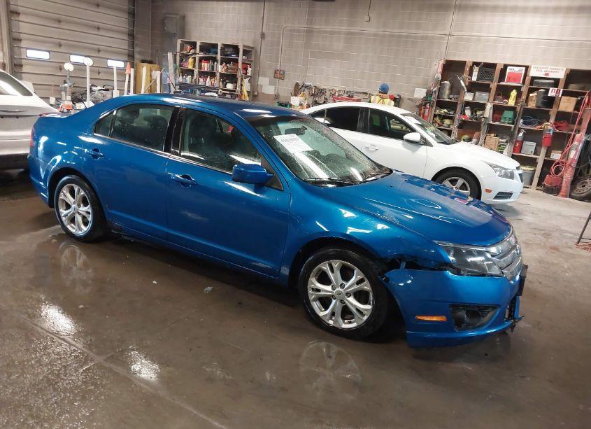 2012 Ford Fusion SE (VIN 3FAHP0HAXCR255311) main photo