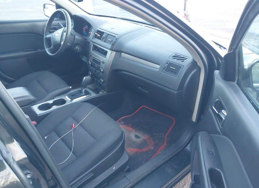 Photo 5 of 2012 Ford Fusion SE (VIN 3FAHP0HAXCR257799)