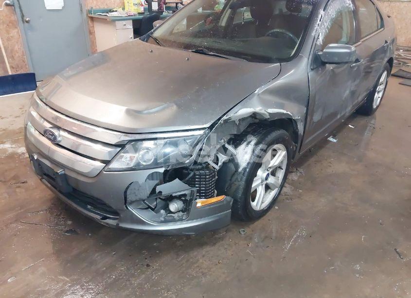 Photo 6 of 2012 Ford Fusion SE (VIN 3FAHP0HAXCR259312)