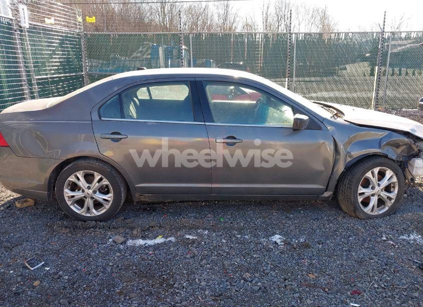 Photo 14 of 2012 Ford Fusion SE (VIN 3FAHP0HAXCR282878)