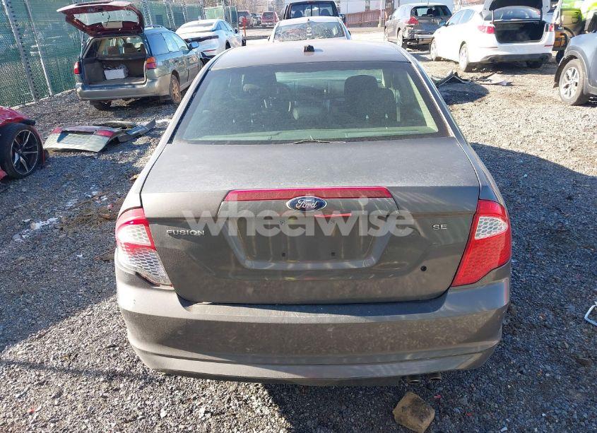 Photo 17 of 2012 Ford Fusion SE (VIN 3FAHP0HAXCR282878)