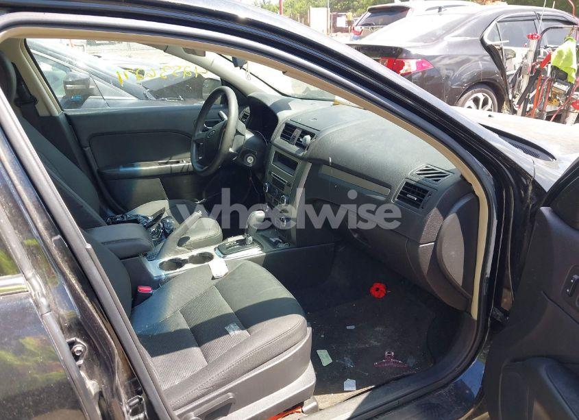 Photo 5 of 2012 Ford Fusion SE (VIN 3FAHP0HAXCR305866)