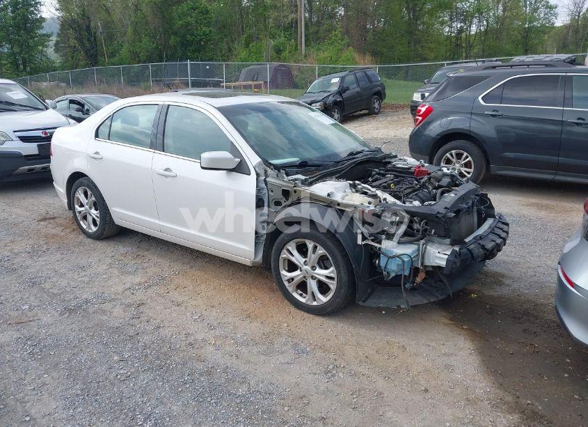 2012 Ford Fusion SE (VIN 3FAHP0HAXCR348913) main photo