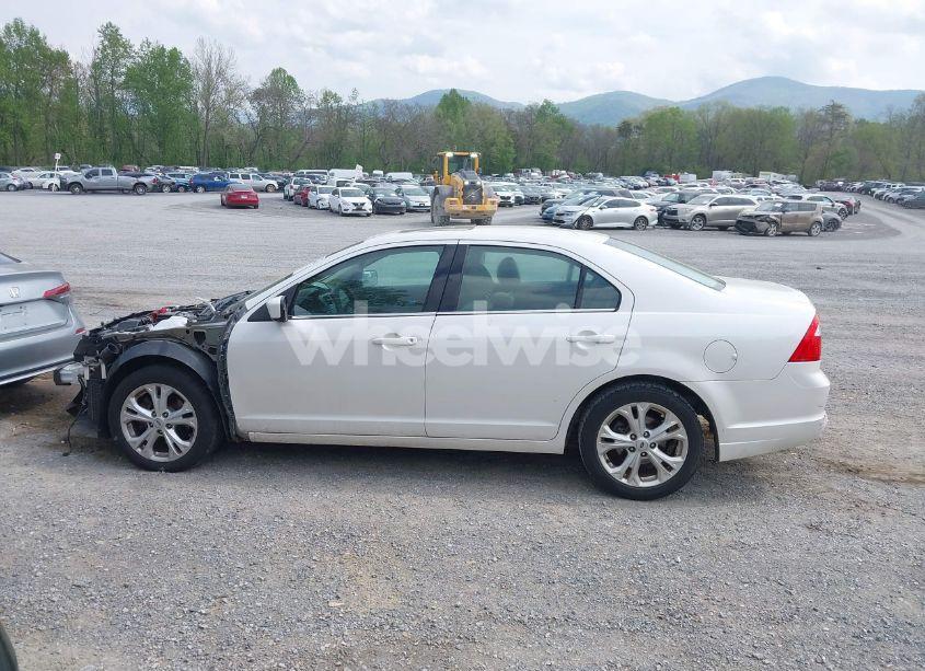 Photo 15 of 2012 Ford Fusion SE (VIN 3FAHP0HAXCR348913)