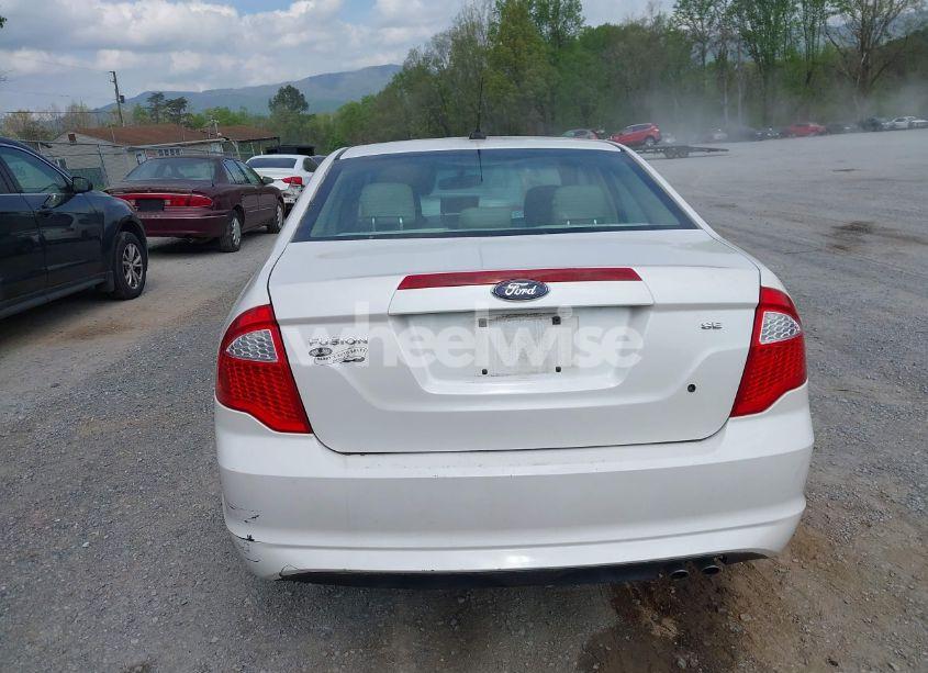Photo 17 of 2012 Ford Fusion SE (VIN 3FAHP0HAXCR348913)