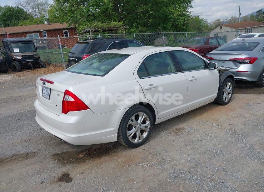 Photo 4 of 2012 Ford Fusion SE (VIN 3FAHP0HAXCR348913)