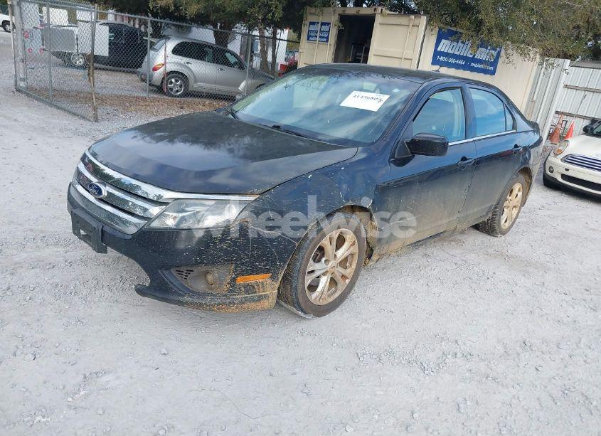 Photo 2 of 2012 Ford Fusion SE (VIN 3FAHP0HAXCR351343)